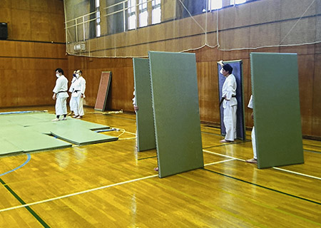 リサイクル柔道畳を導入 Judo tatami
