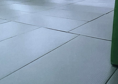リサイクル柔道畳を導入 Judo tatami
